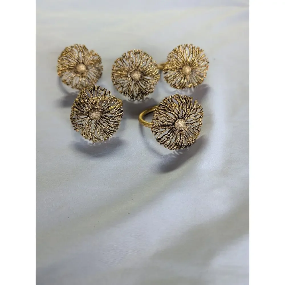 Christmas Napkin Rings 5 Gold Color White Enamel Starburst Party Dinner Bling